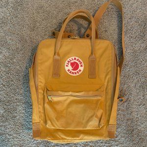 Fjallraven Classic Kånken Backpack (Color: Ochre)